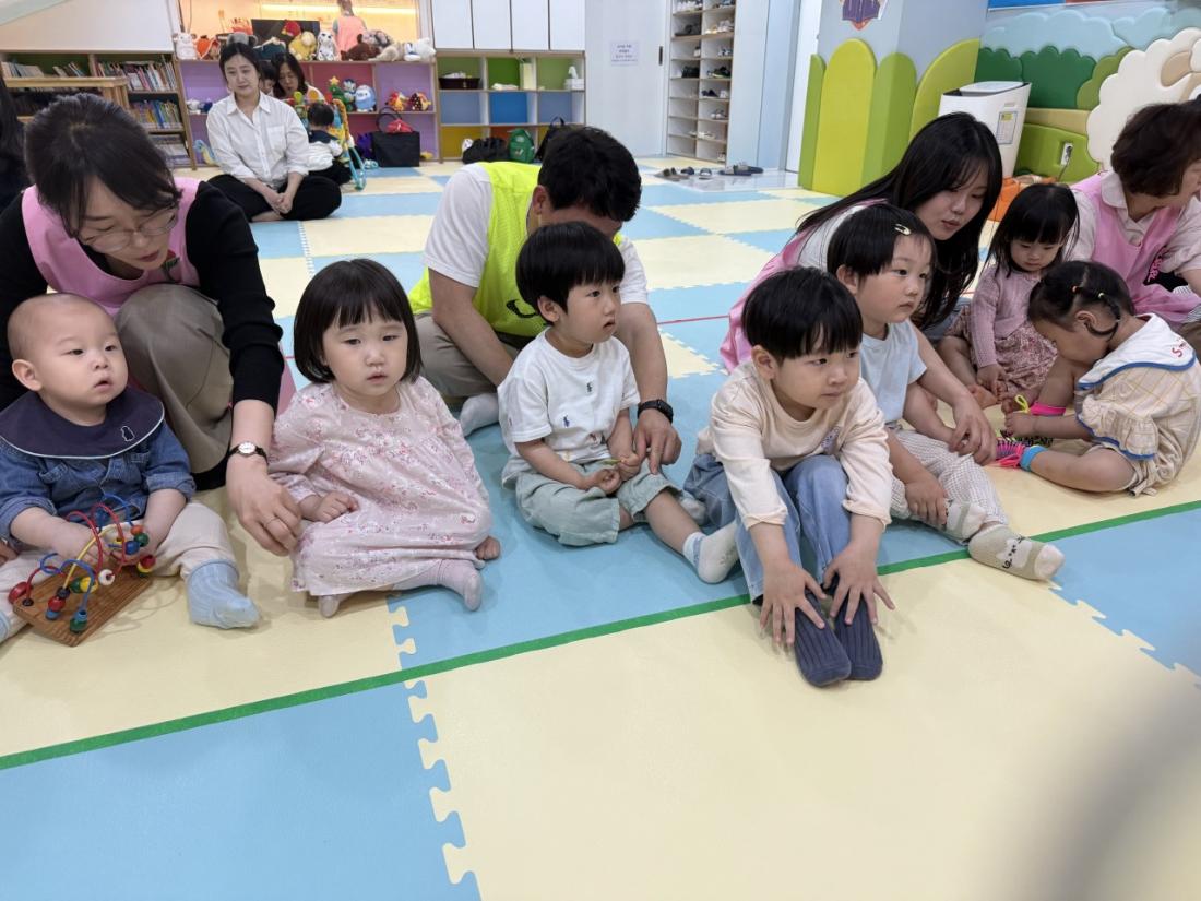 2025년 부산중앙교회 영아부_사진_20250527_21.jpg : 5월 25일 주일 영아부 예배