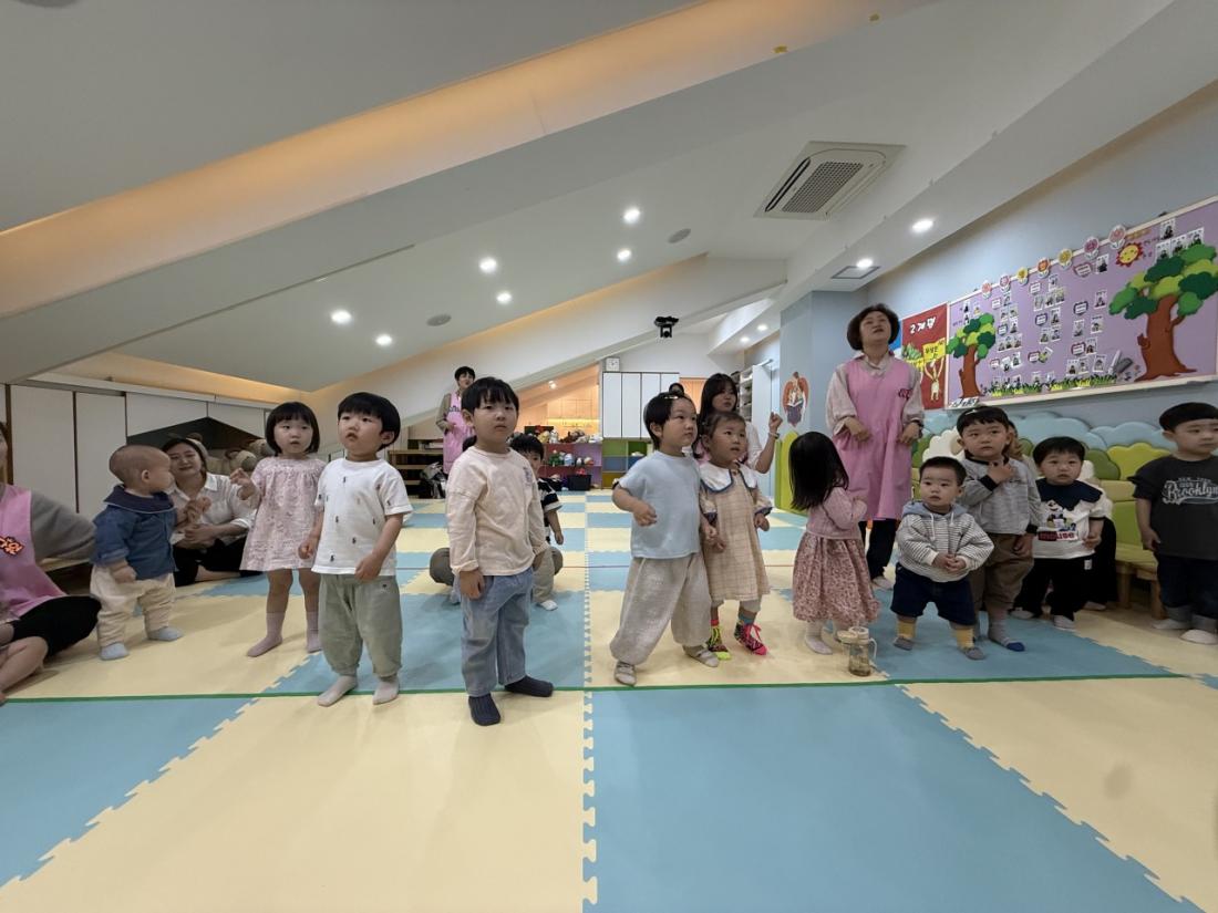 2025년 부산중앙교회 영아부_사진_20250527_39.jpg : 5월 25일 주일 영아부 예배