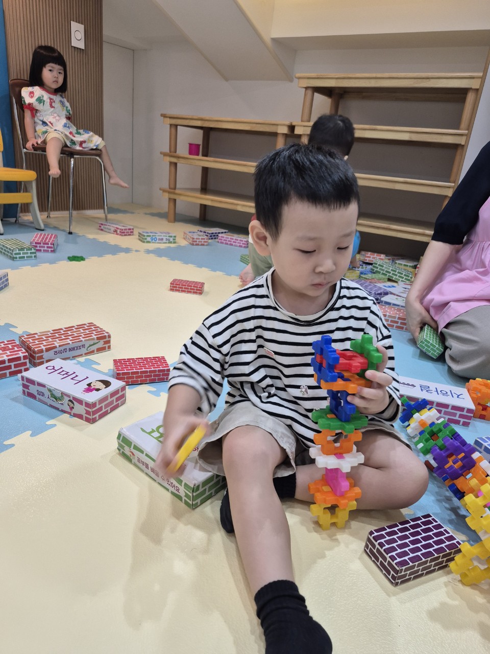 2025년 부산중앙교회 영아부_사진_20251015_67.jpg : 9월21일 주일 영아부 예배