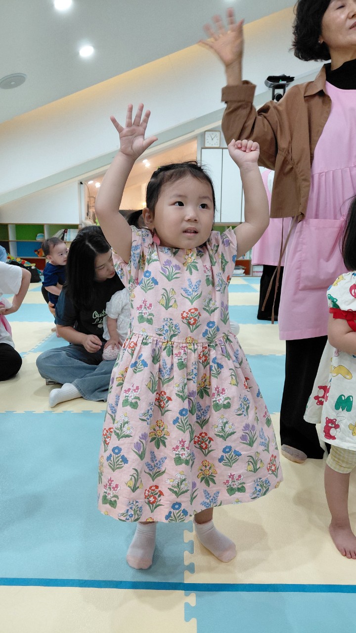 2025년 부산중앙교회 영아부_사진_20251015_12.jpg : 9월21일 주일 영아부 예배