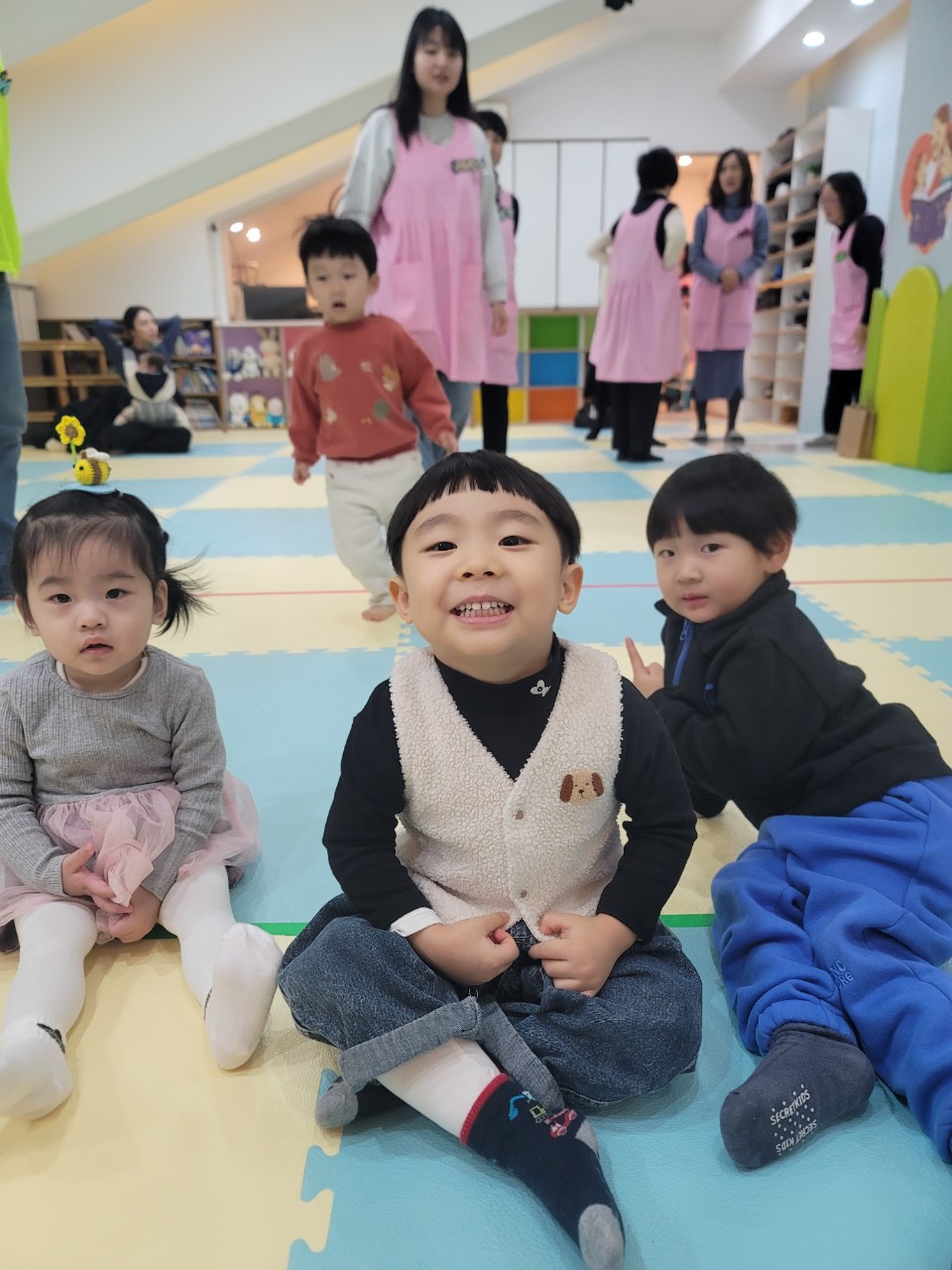 2025년 부산중앙교회 영아부_사진_20250106_4.jpg : 1월 5일 주일 영아부 예배