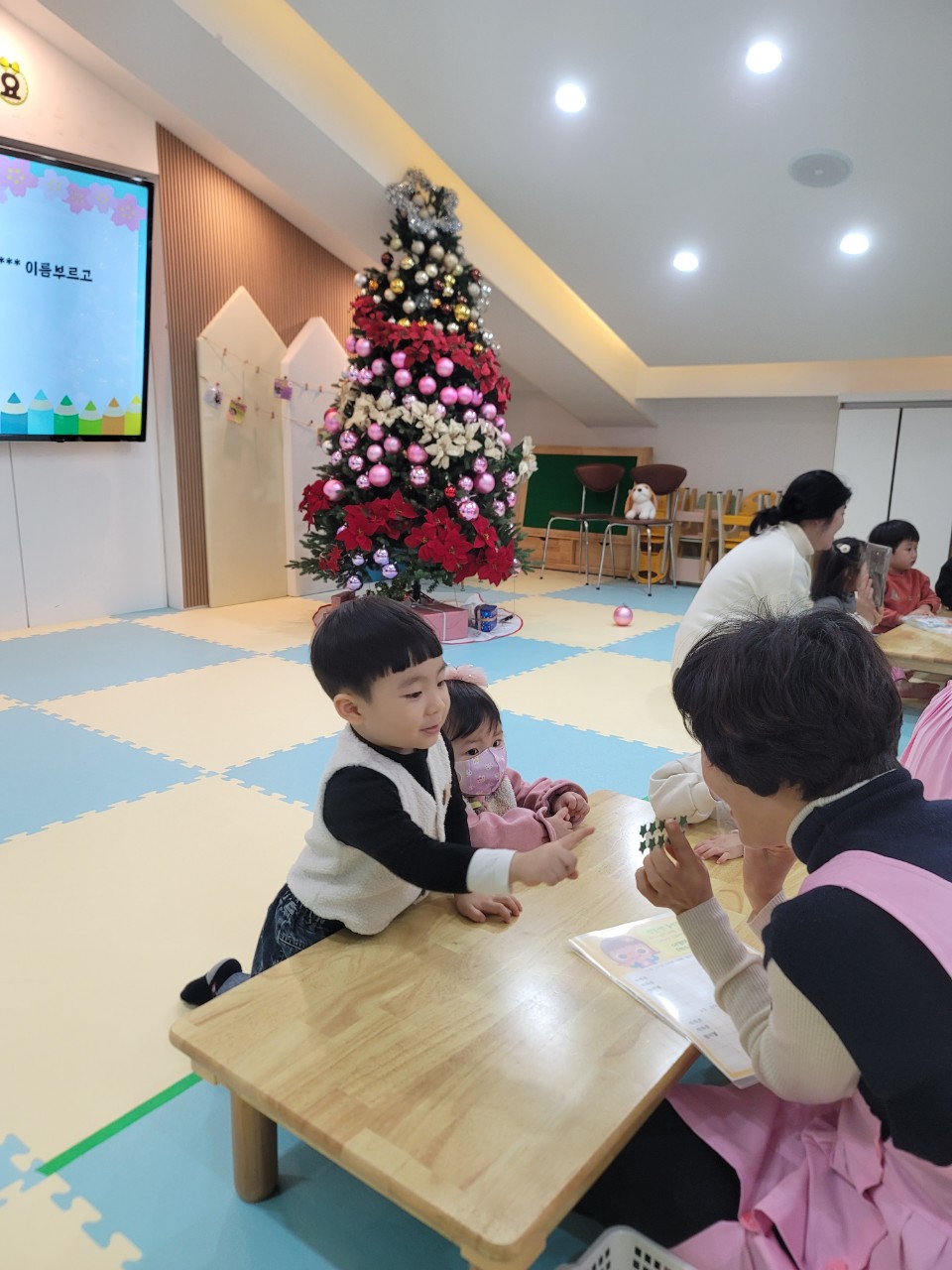 2025년 부산중앙교회 영아부_사진_20250106_32.jpg : 1월 5일 주일 영아부 예배