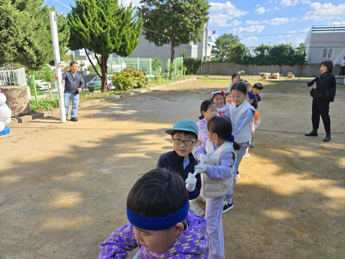 KakaoTalk_20251102_154118594_19.jpg : 11월  유년부 가을 운동회