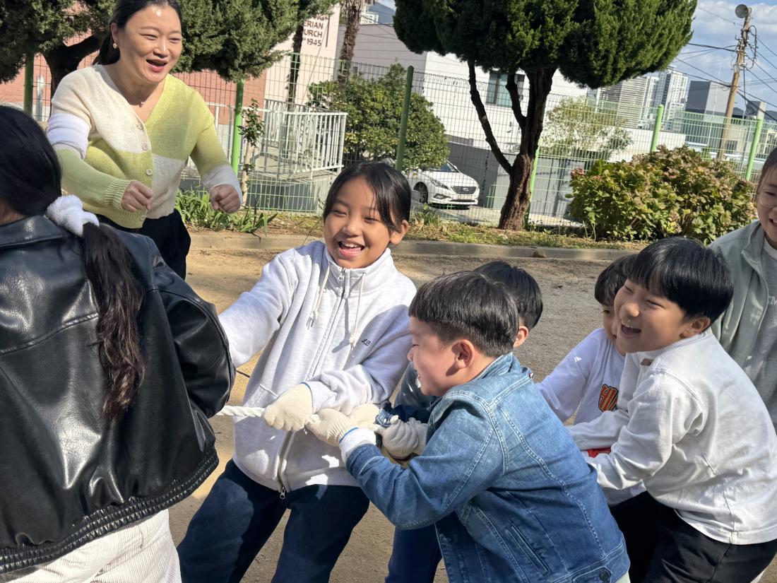 KakaoTalk_20251102_125353204_19.jpg : 11월  유년부 가을 운동회