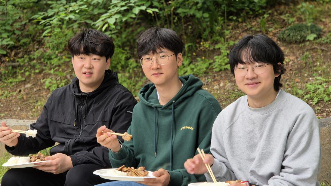 20250511_121427.jpg : 5월 11일 고등부 야외에배 사진입니다~