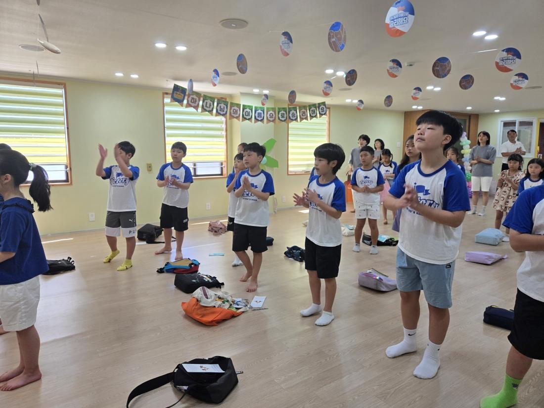 KakaoTalk_20250728_203933409_21.jpg : 유년부 여름성경학교 둘째날
