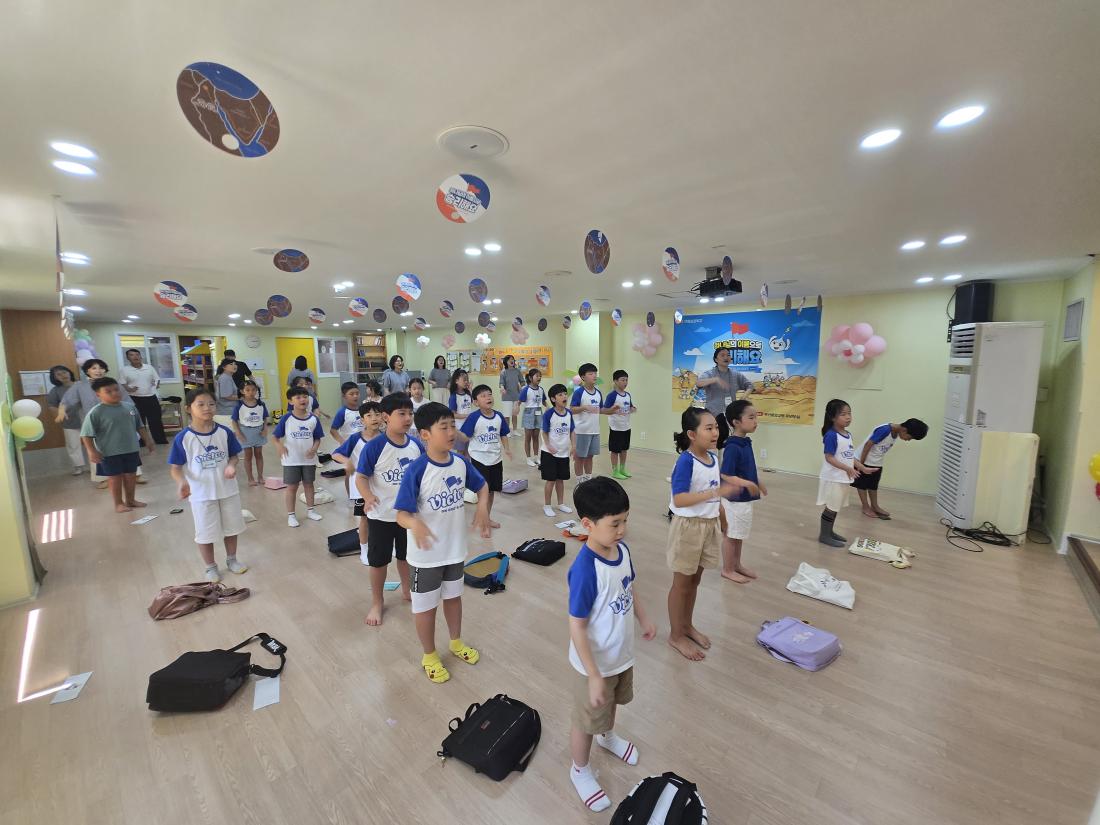 KakaoTalk_20250728_203933409_16.jpg : 유년부 여름성경학교 둘째날