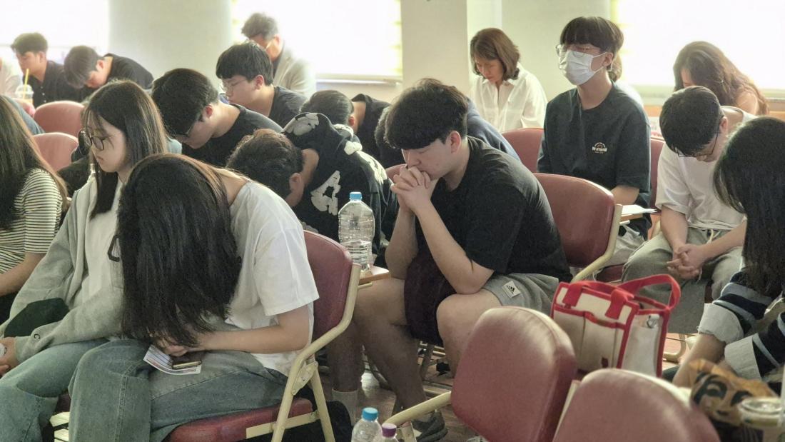 20250601_115901.jpg : 6월 1일 고등부 예배 사진입니다~