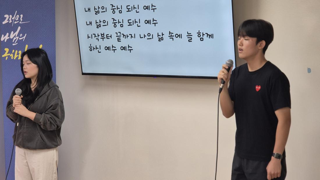 20250601_111018.jpg : 6월 1일 고등부 예배 사진입니다~