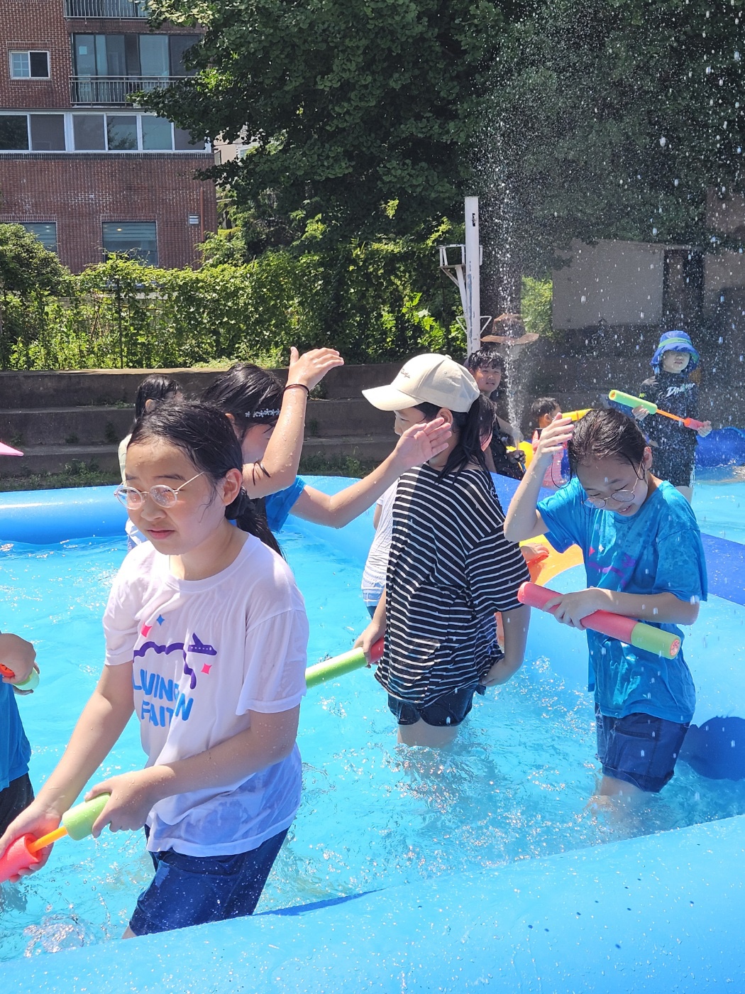 KakaoTalk_20230805_212046372_01.jpg : 2023. 7. 28 ~ 30 초등부 여름성경학교 (물놀이)