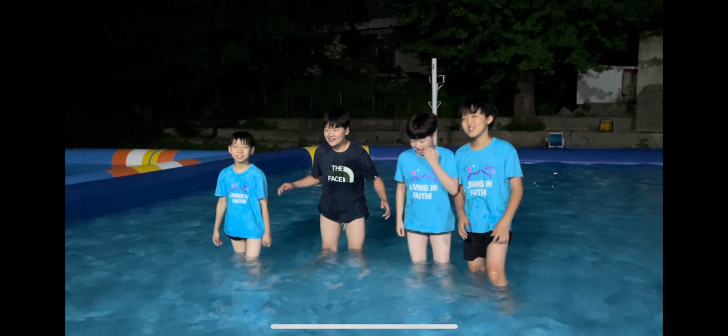 KakaoTalk_20230805_220753796_06.jpg : 2023. 7. 28 ~ 30 초등부 여름성경학교 (물놀이)