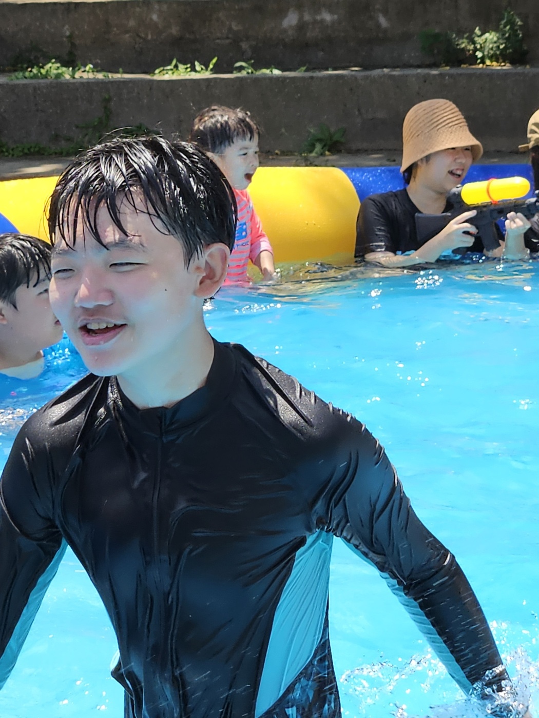 KakaoTalk_20230805_212046372_08.jpg : 2023. 7. 28 ~ 30 초등부 여름성경학교 (물놀이)