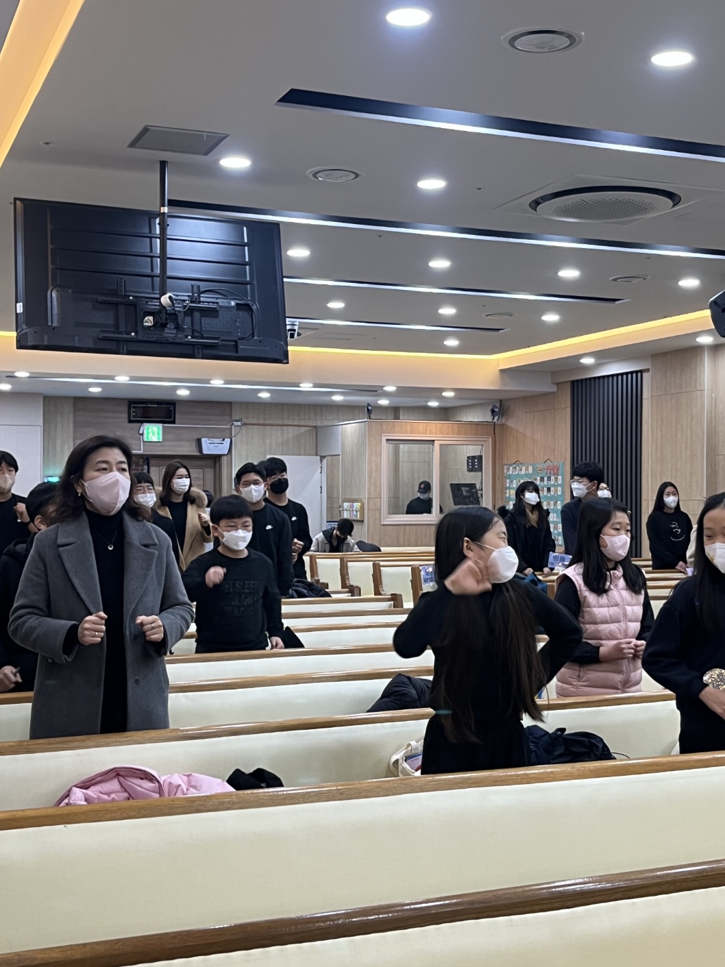 AED33439-7EBE-4F64-B661-5B367F2D2E68.jpeg : 2022.12.25 초등부 예배입니다. (초등부 수료식, 2022년 시상, 성탄절)