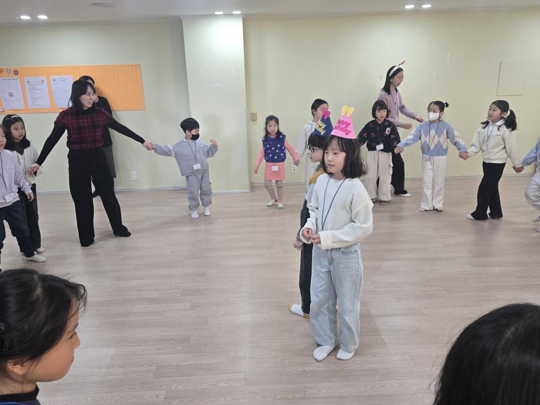 KakaoTalk_20260116_143406611_17.jpg : 둘째주 유년부 예배입니다