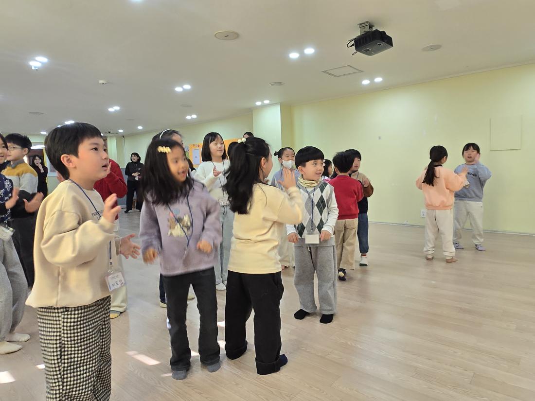 KakaoTalk_20260116_143518075_02.jpg : 둘째주 유년부 예배입니다