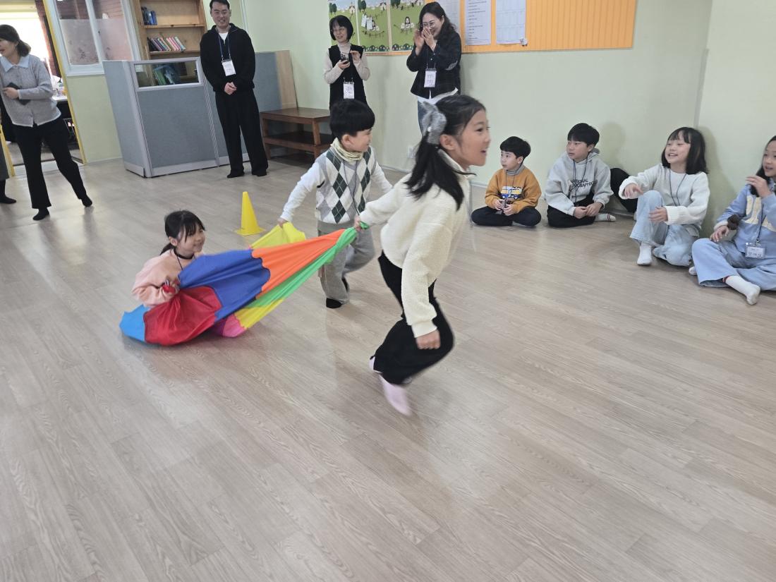 KakaoTalk_20260116_143406611_05.jpg : 둘째주 유년부 예배입니다