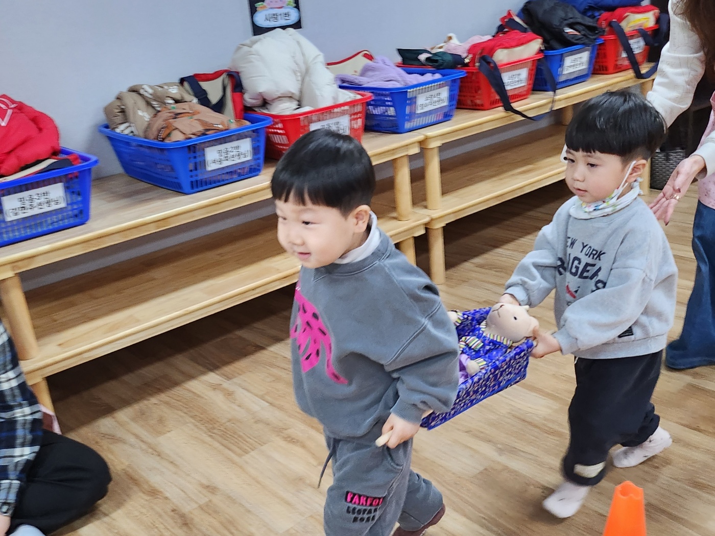 KakaoTalk_20240225_203829238_06.jpg