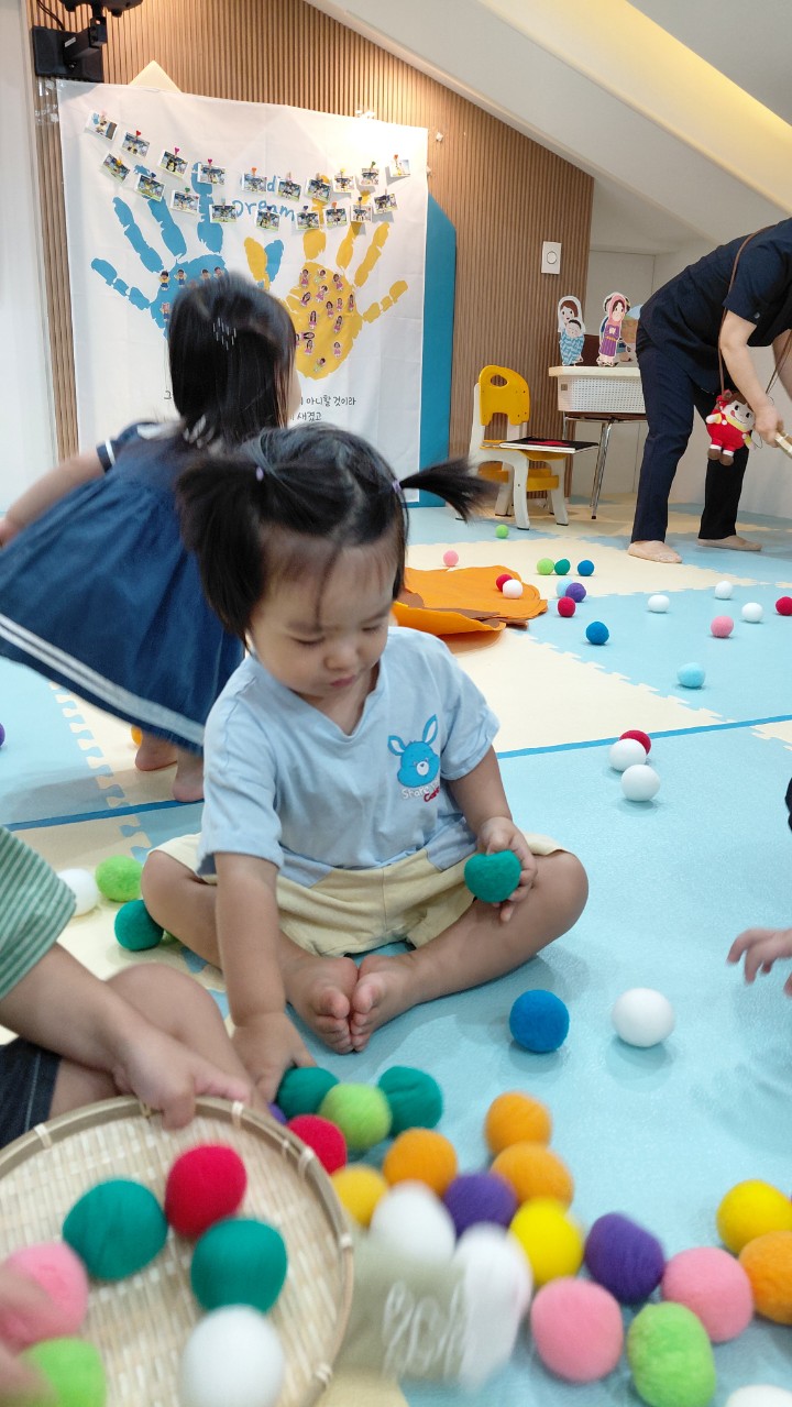 2025년 부산중앙교회 영아부_사진_20250914_86.jpg : 9월 14일 주일 영아부 예배