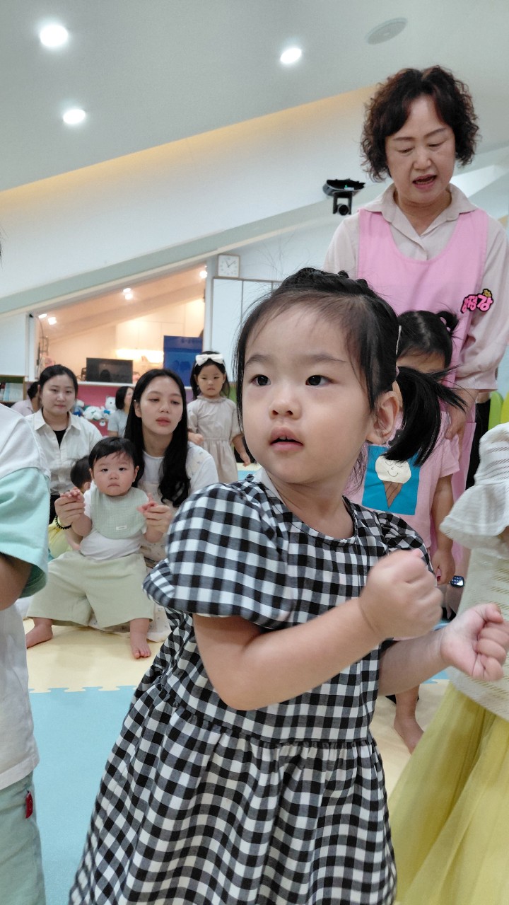 2025년 부산중앙교회 영아부_사진_20250914_42.jpg : 9월 14일 주일 영아부 예배