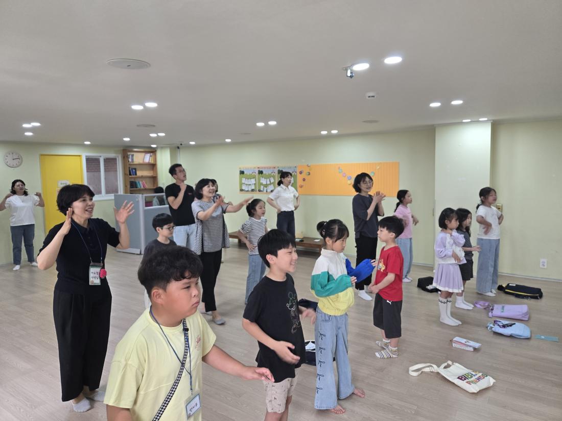 KakaoTalk_20250618_194608006_22.jpg : 유년부 셋째주 예배입니다^^