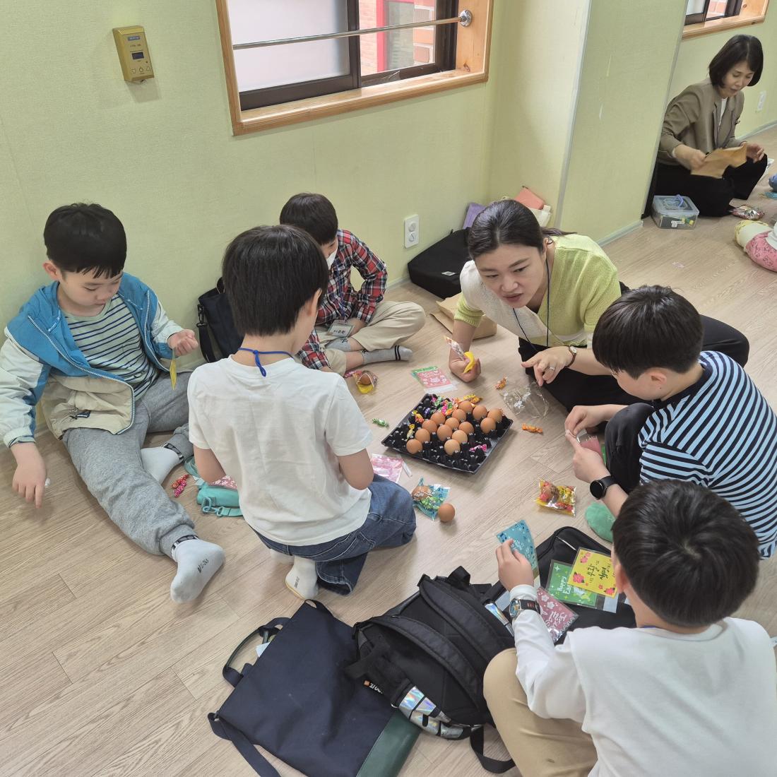 KakaoTalk_20250420_130503954_01.jpg : 부활주일 유년부 모습입니다^^