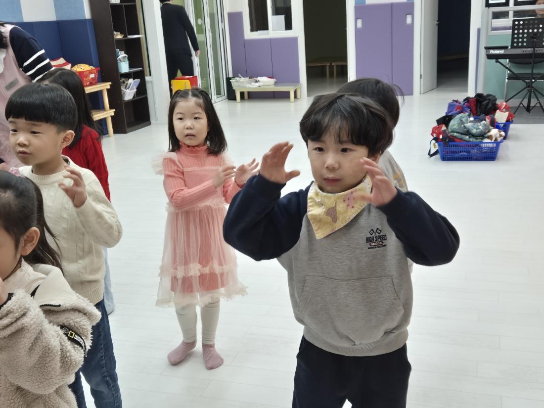 KakaoTalk_20250331_152458932_09.jpg