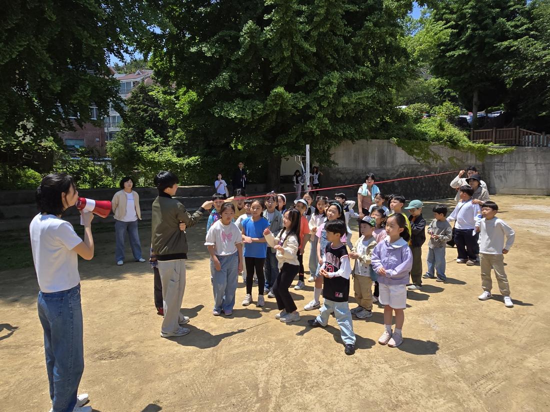 KakaoTalk_20250527_210550249_01.jpg : 5월 마지막 주 유년부 야외 예배 드렸어요