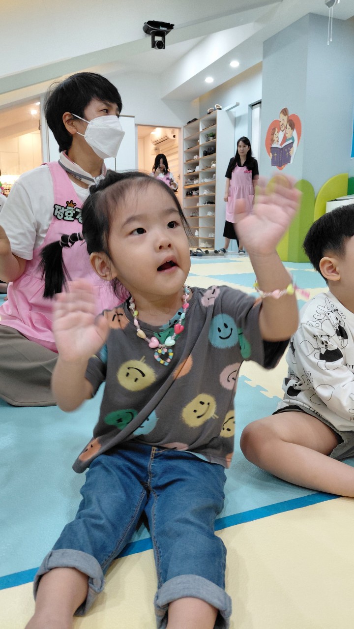 2025년 부산중앙교회 영아부_사진_20251015_7.jpg : 9월28일 주일 영아부 예배