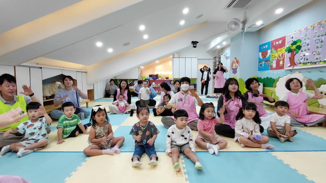 2025년 부산중앙교회 영아부_사진_20251015_12.jpg : 9월28일 주일 영아부 예배