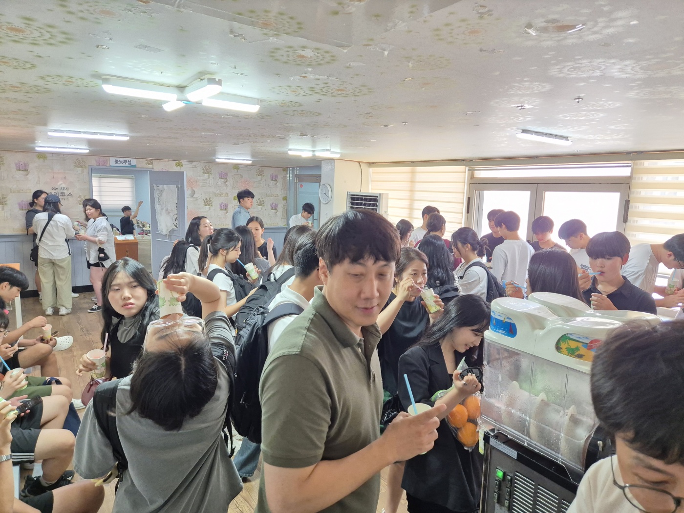KakaoTalk_20240812_003249879_20.jpg : 8월 11일 고등부 예배 사진입니다