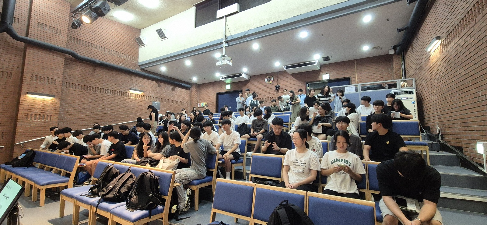 KakaoTalk_20240812_003249879.jpg : 8월 11일 고등부 예배 사진입니다