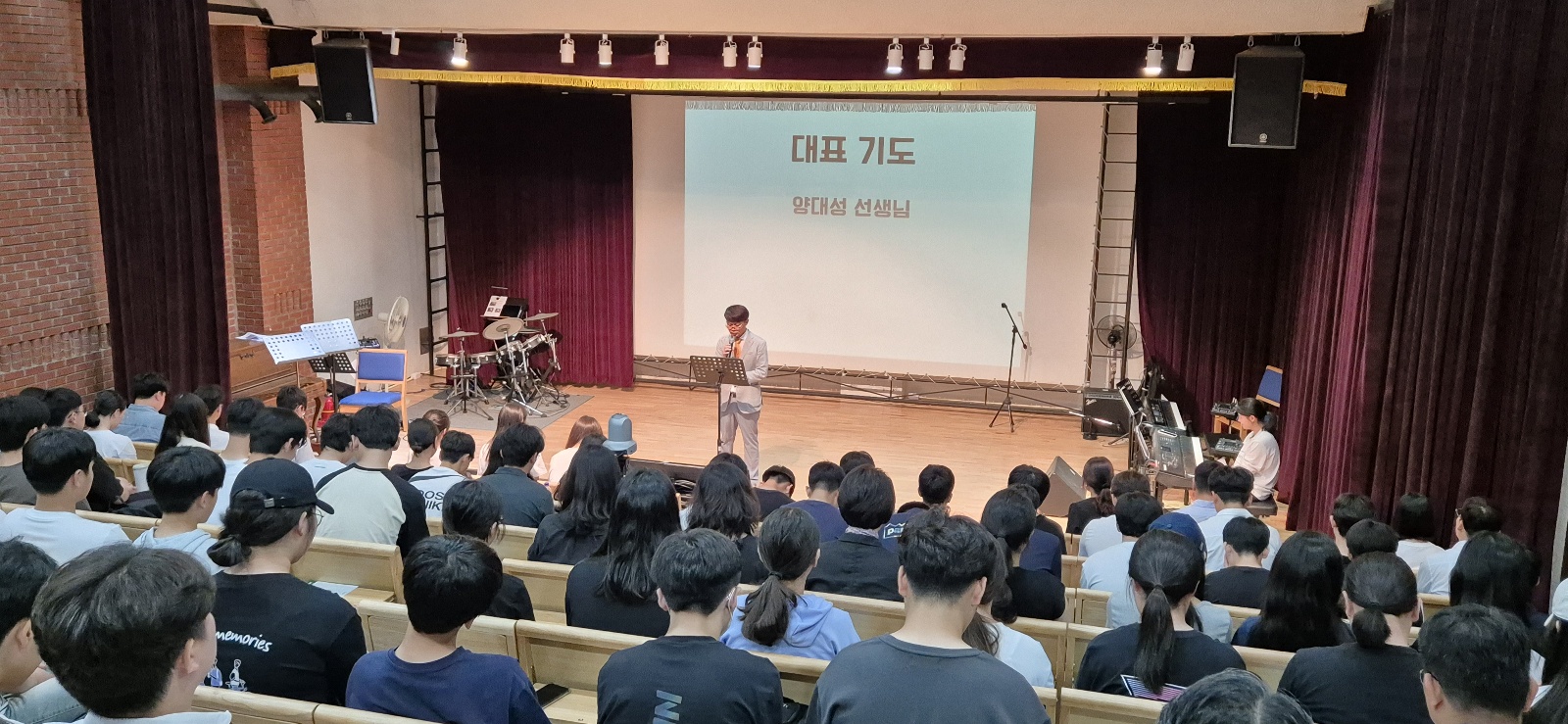 KakaoTalk_20240812_003249879_06.jpg : 8월 11일 고등부 예배 사진입니다