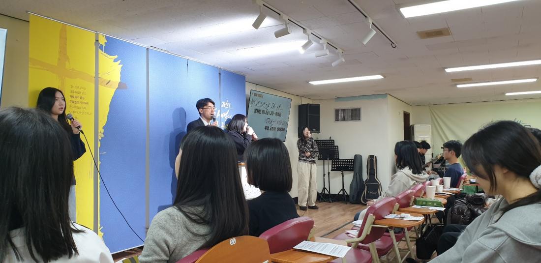 KakaoTalk_20260307_140309296.jpg : 3월 1일 고등부 예배 사진입니다~