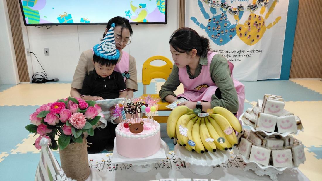 2025년 부산중앙교회 영아부_사진_20251015_32.jpg : 10월5일 주일 영아부 예배