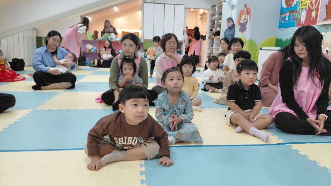 2025년 부산중앙교회 영아부_사진_20251015_1.jpg : 10월5일 주일 영아부 예배