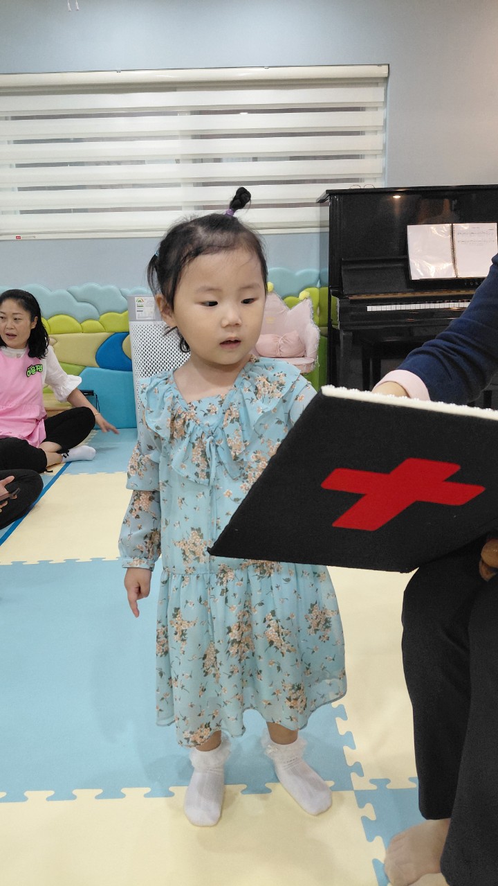 2025년 부산중앙교회 영아부_사진_20251015_23.jpg : 10월5일 주일 영아부 예배
