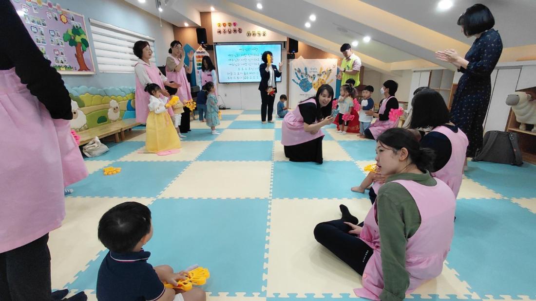 2025년 부산중앙교회 영아부_사진_20251015_58.jpg : 10월5일 주일 영아부 예배