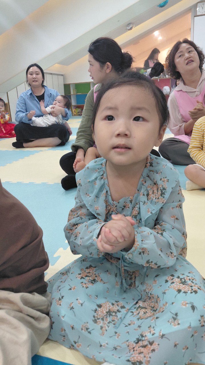 2025년 부산중앙교회 영아부_사진_20251015_4.jpg : 10월5일 주일 영아부 예배