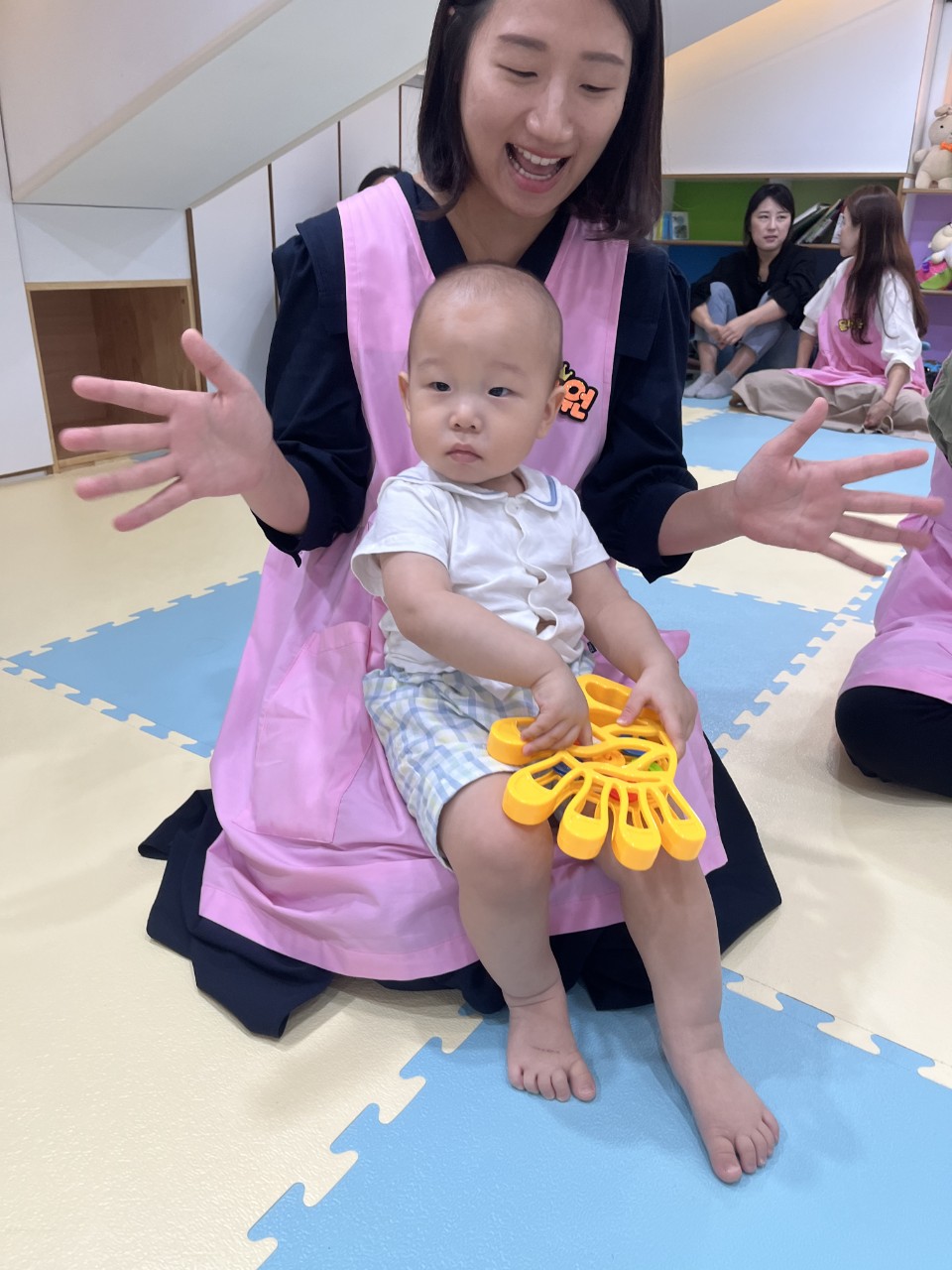 2025년 부산중앙교회 영아부_사진_20251015_62.jpg : 10월5일 주일 영아부 예배