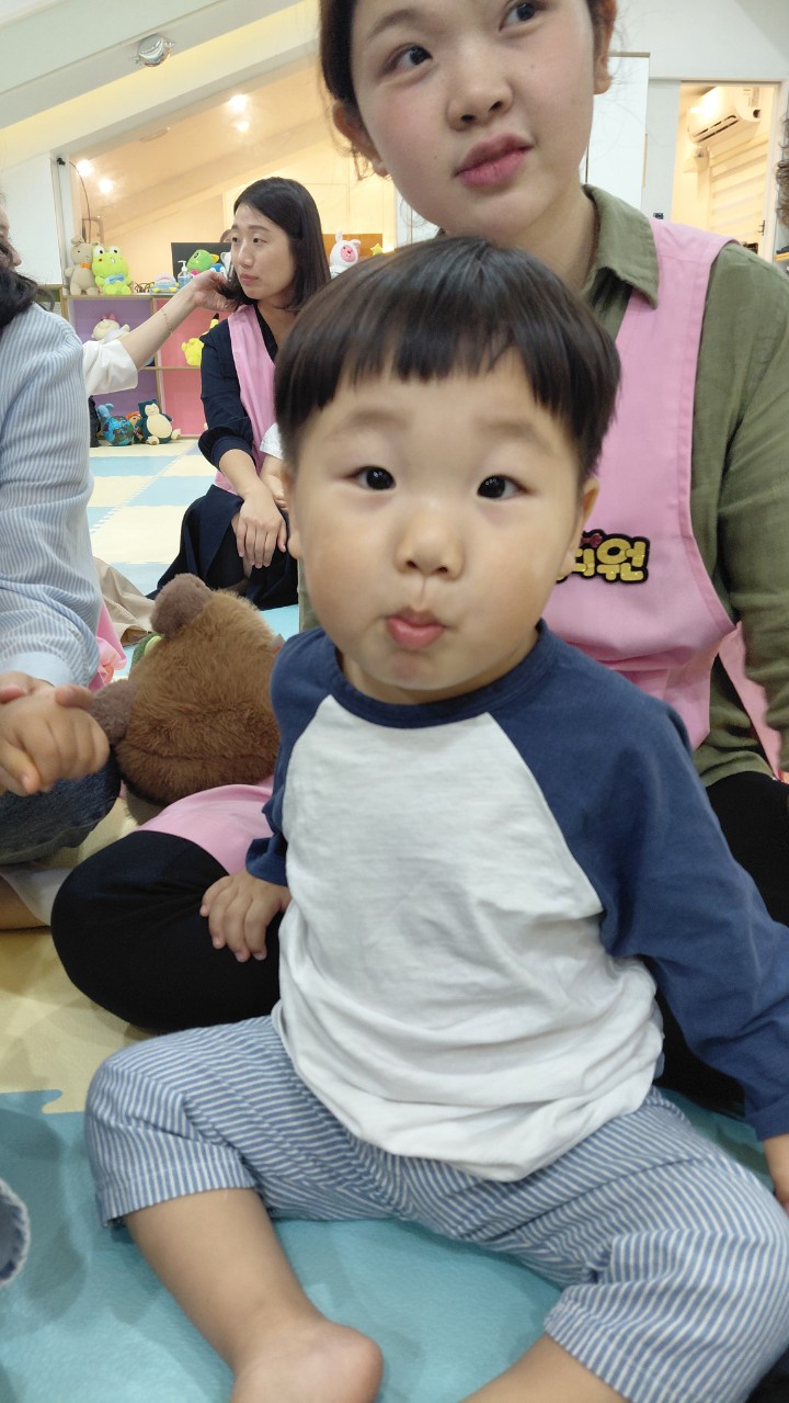 2025년 부산중앙교회 영아부_사진_20251015_24.jpg : 10월5일 주일 영아부 예배