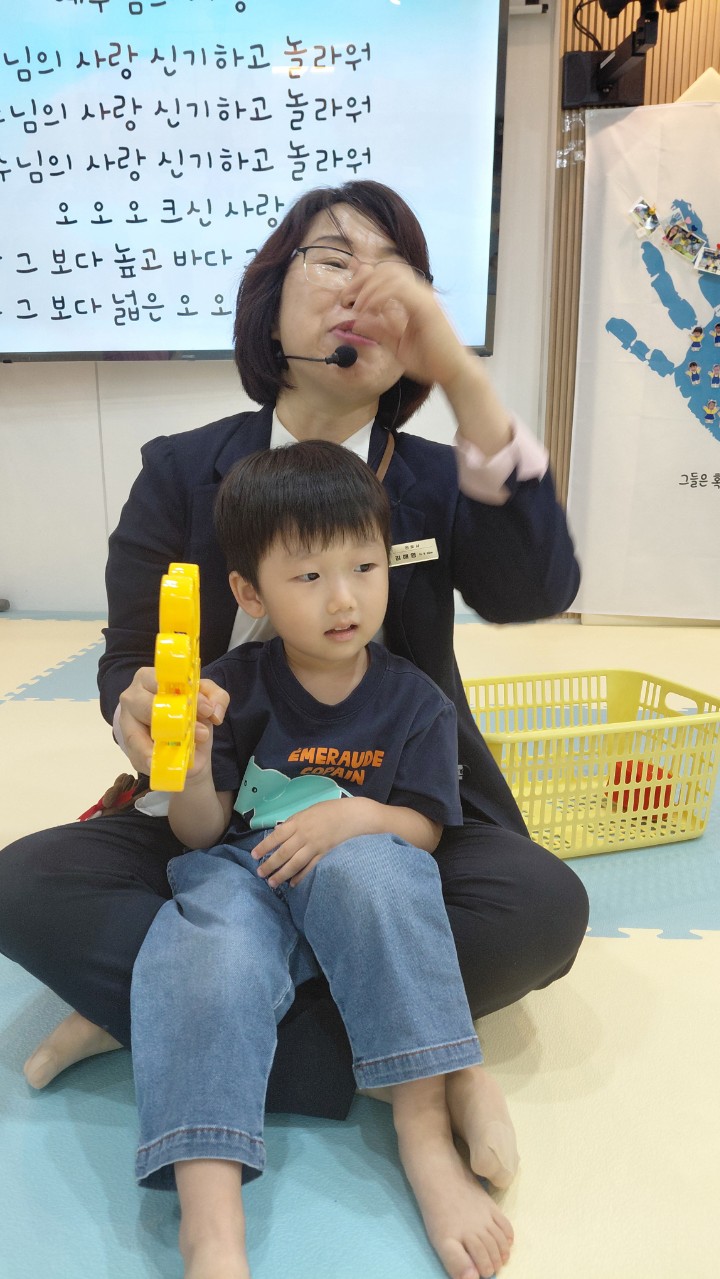 2025년 부산중앙교회 영아부_사진_20251015_43.jpg : 10월5일 주일 영아부 예배