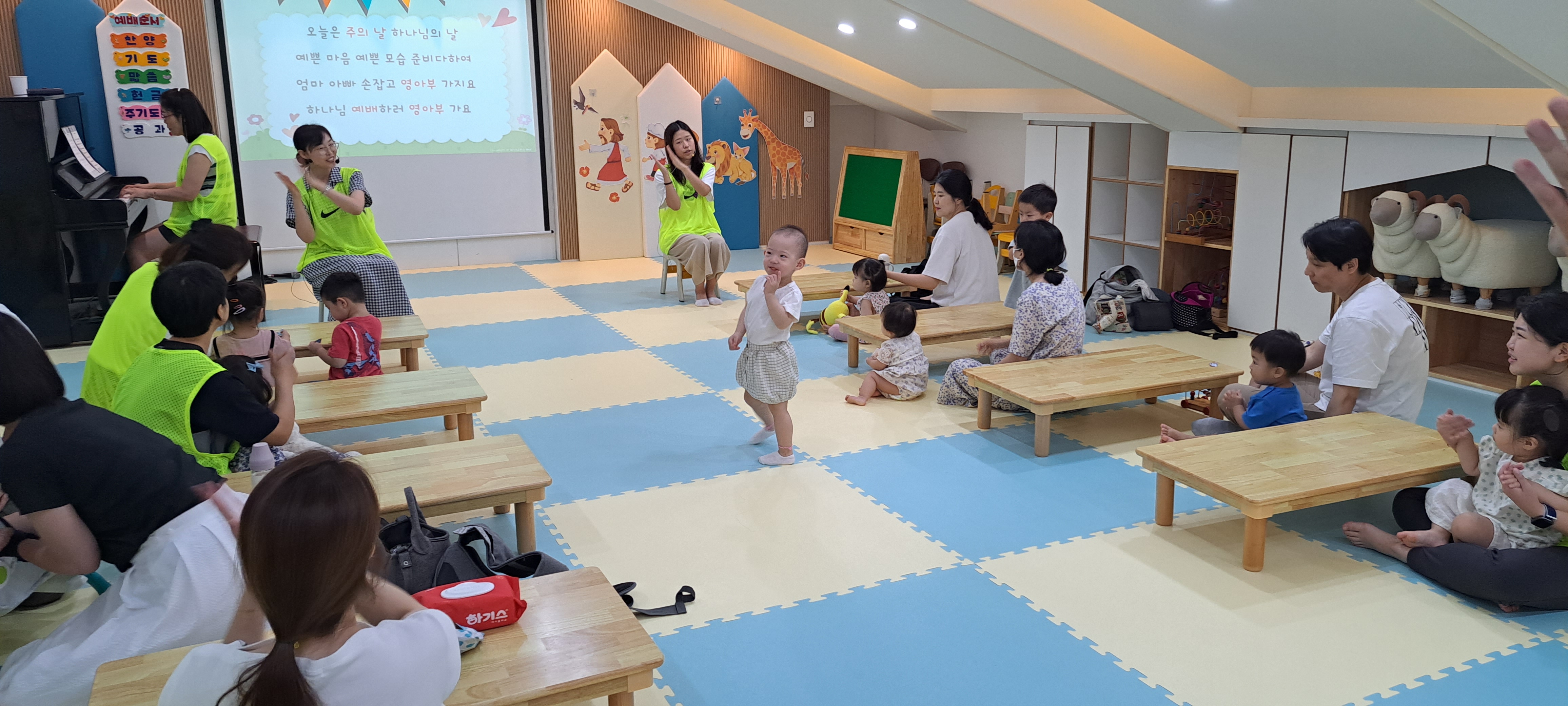 20230730_110511.jpg : 영아부 예배입니다.