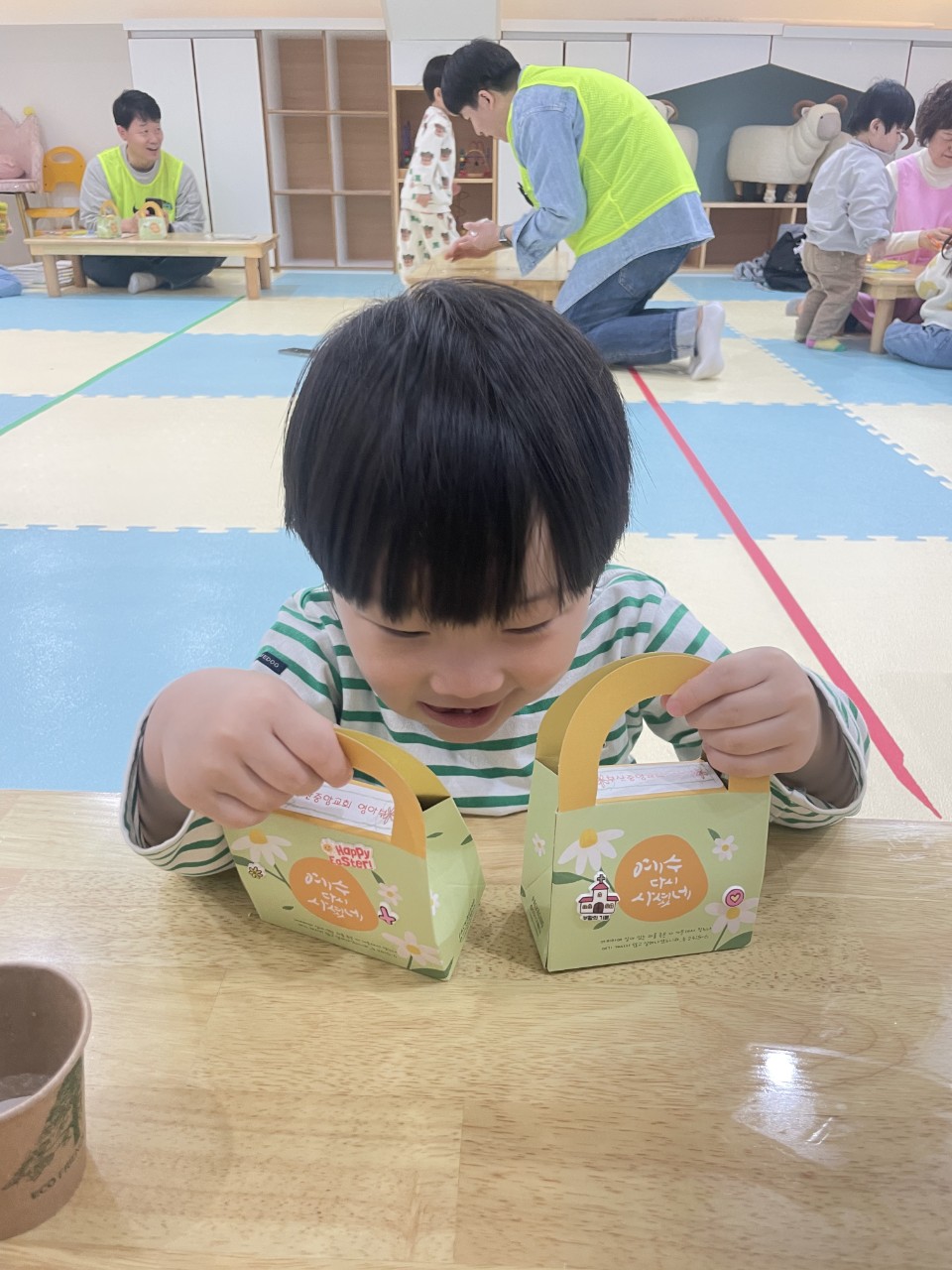 2025년 부산중앙교회 영아부_사진_20250423_58.jpg : 4월20일 주일 영아부 예배