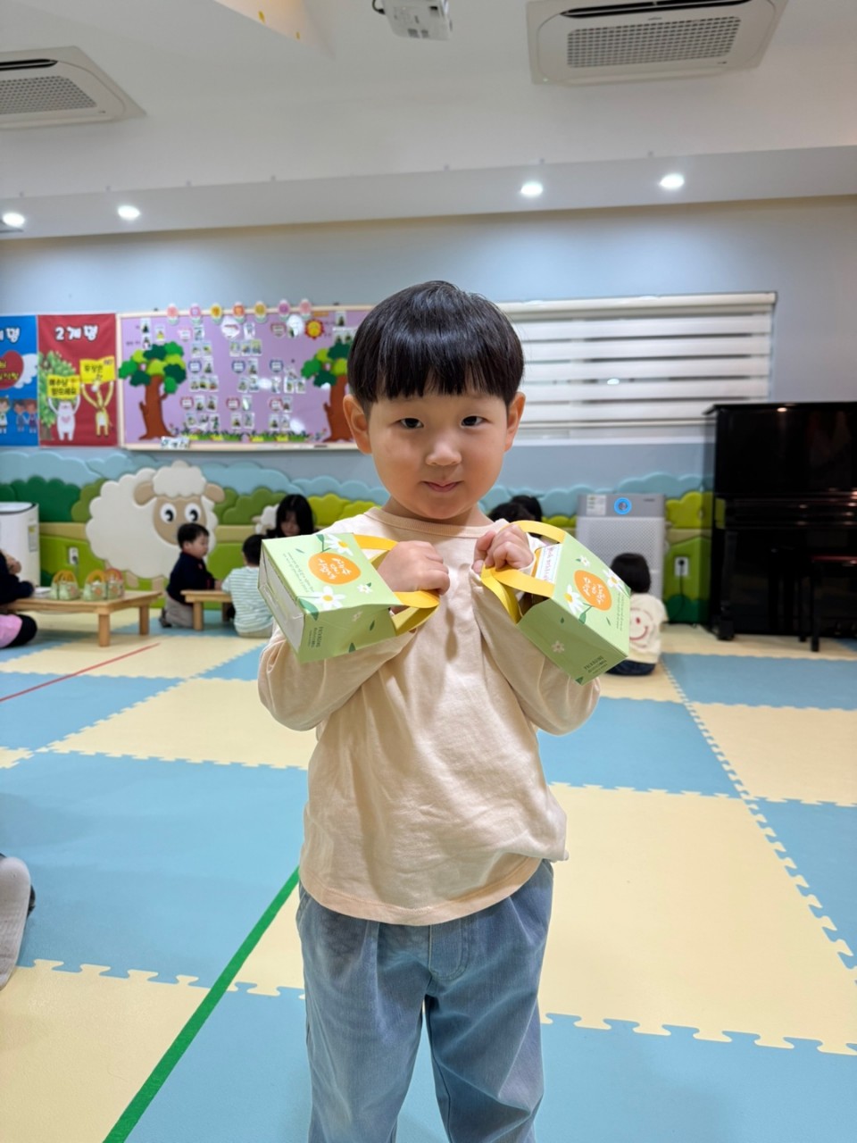 2025년 부산중앙교회 영아부_사진_20250423_64.jpg : 4월20일 주일 영아부 예배