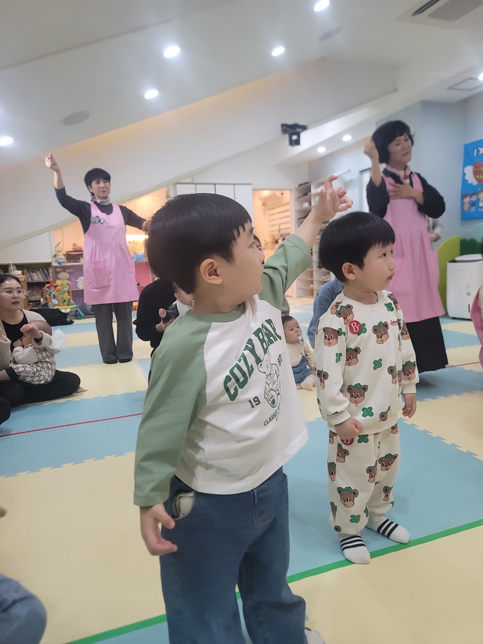 2025년 부산중앙교회 영아부_사진_20250423_18.jpg : 4월20일 주일 영아부 예배