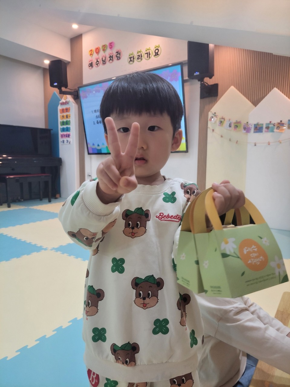 2025년 부산중앙교회 영아부_사진_20250423_83.jpg : 4월20일 주일 영아부 예배