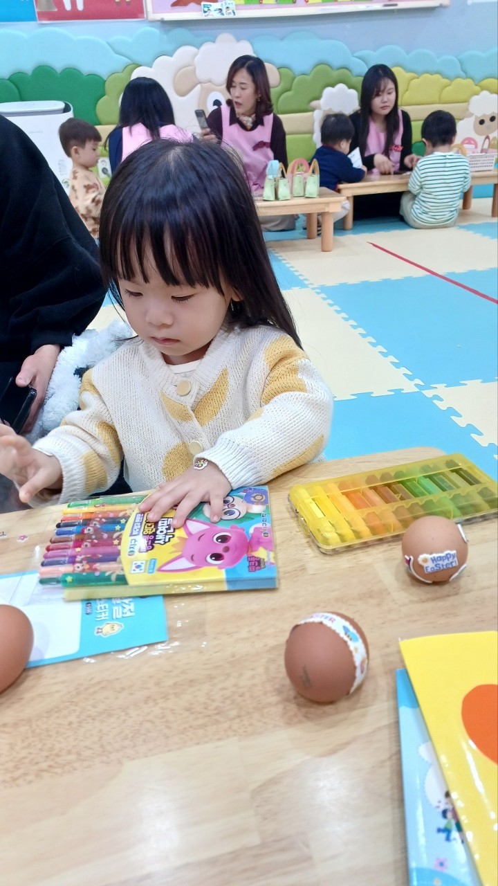2025년 부산중앙교회 영아부_사진_20250423_54.jpg : 4월20일 주일 영아부 예배