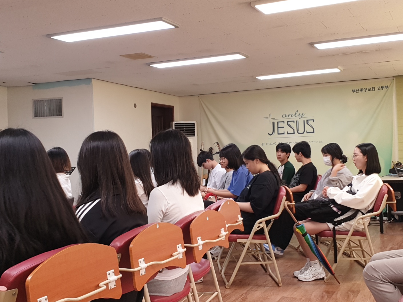 KakaoTalk_20240918_002520329_11.jpg : 9월 15일 고등부 예배 사진입니다