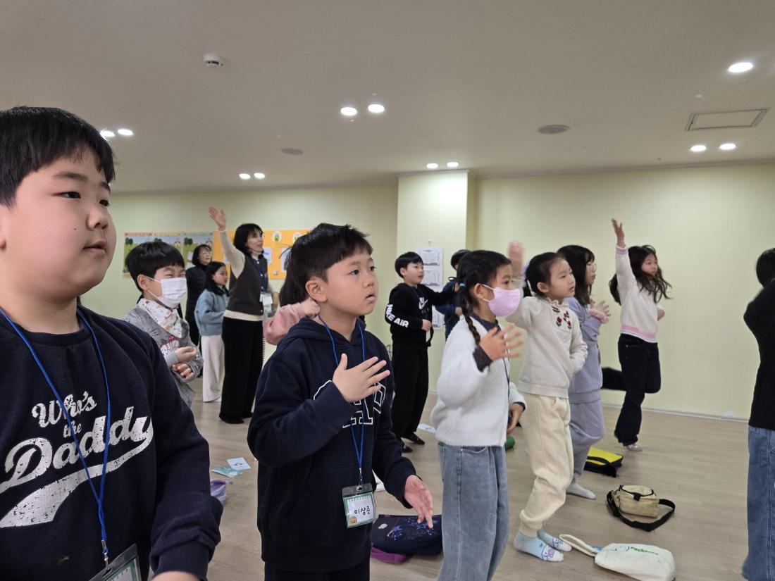 KakaoTalk_20250203_120327075_09.jpg : 2월 첫째주 유년부입니다.