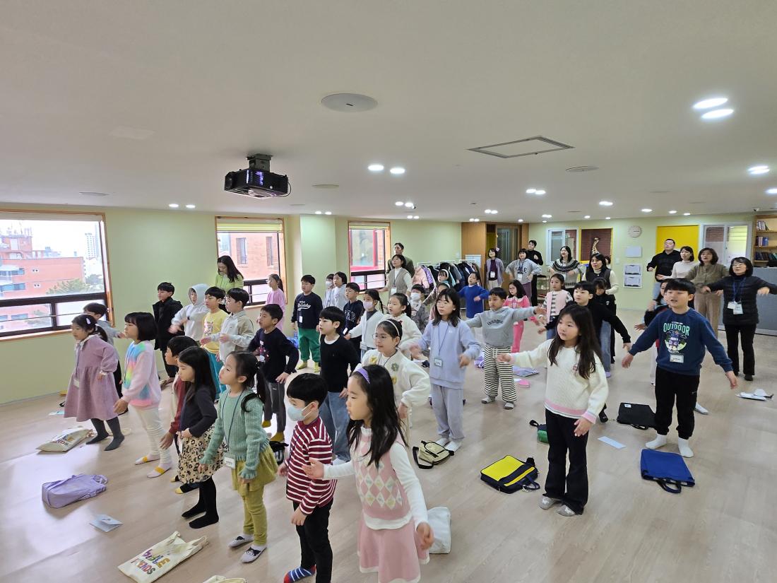KakaoTalk_20250203_120327075_11.jpg : 2월 첫째주 유년부입니다.